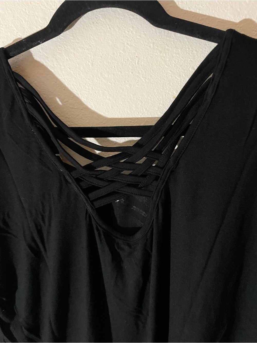 Skies Are Blue Black and Gold Sequin Geometric Short Sleeve Top - Picture 4 of 4